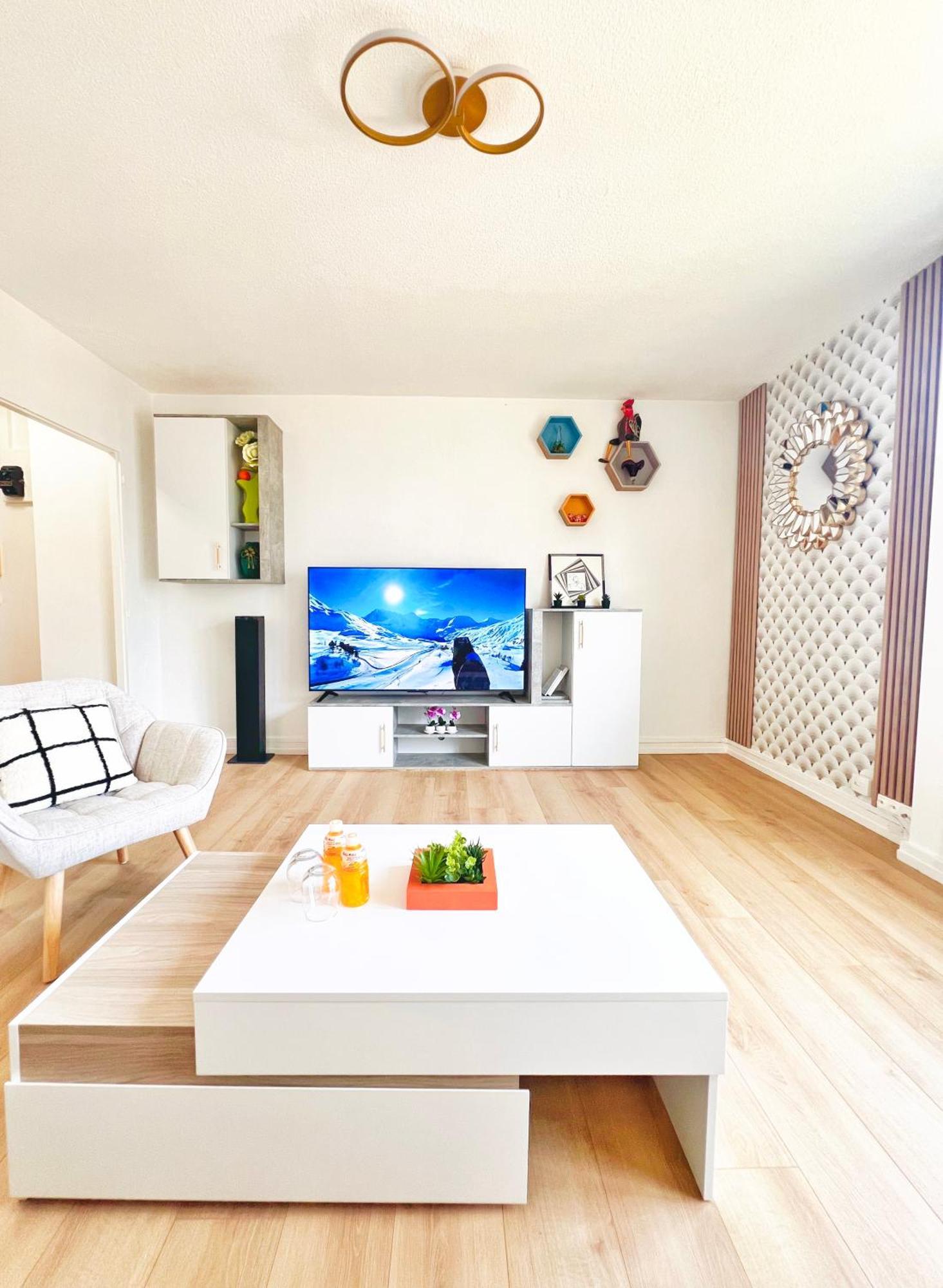 Apartment Noza 65m2, Rdc, Parking Gratuit, Nantes Agglo Rezé