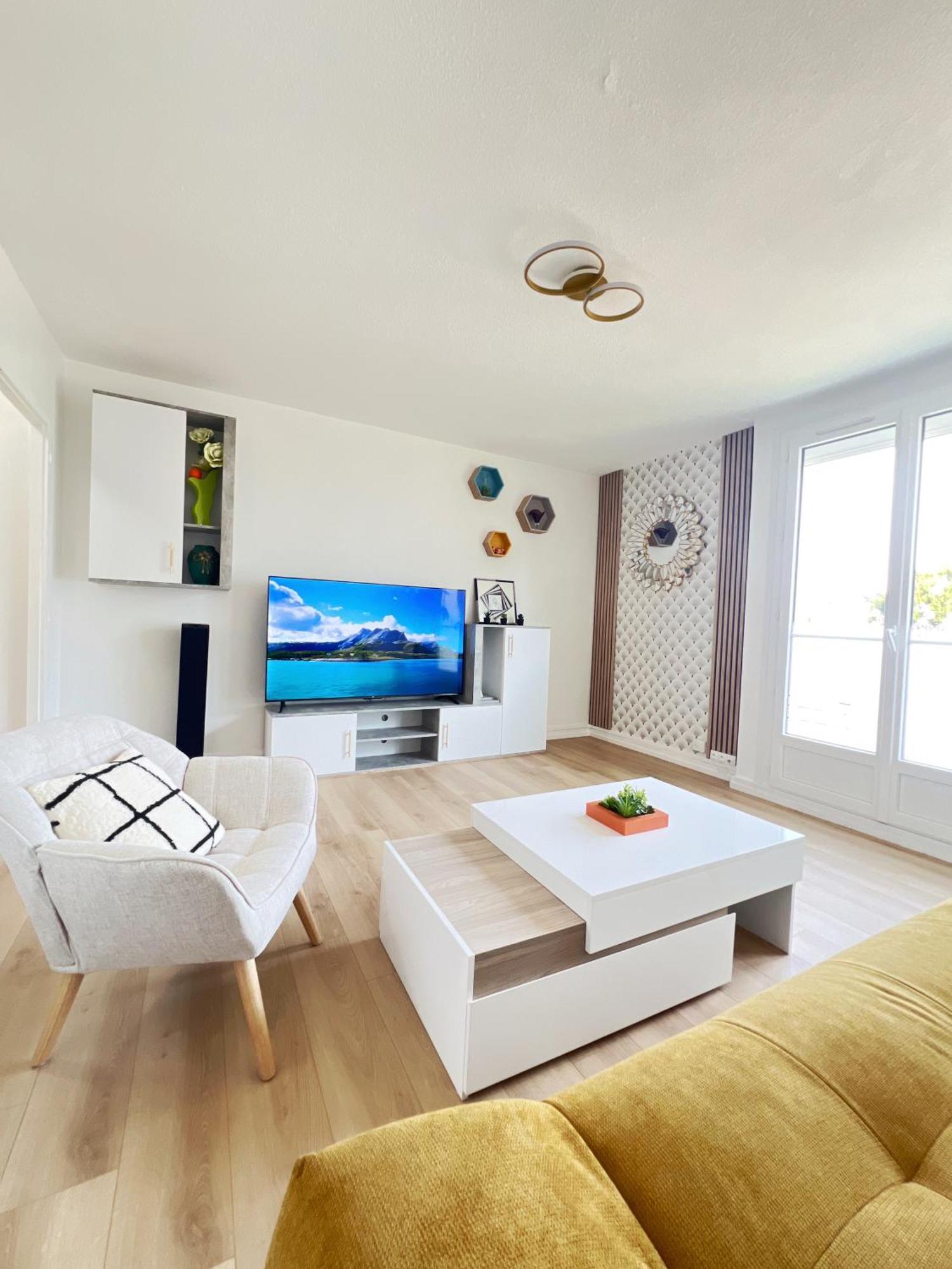 Apartment Noza 65m2, Rdc, Parking Gratuit, Nantes Agglo